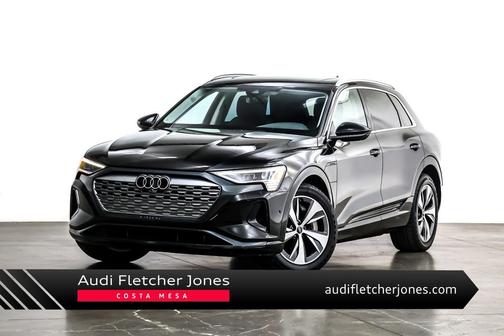 2024 Audi Q8 e-tron Premium Plus