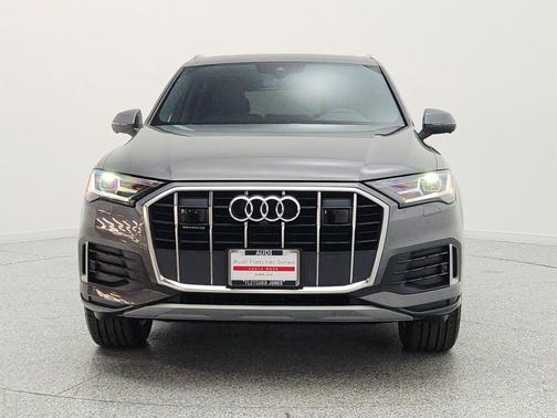 Samurai Gray Metallic 2022 Audi Q7 45 Premium Plus