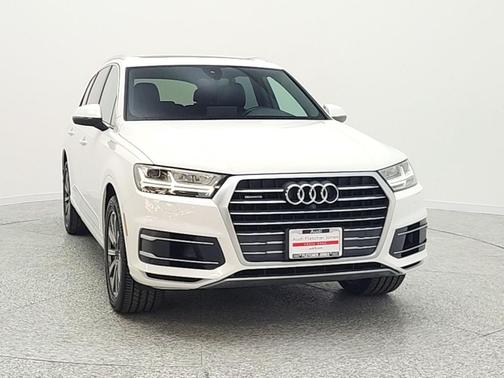 Carrara White 2018 Audi Q7 3.0T Premium Plus