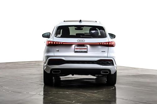 2025 Audi Q5 Premium