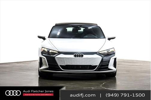 2024 Audi e-tron GT Premium Plus quattro
