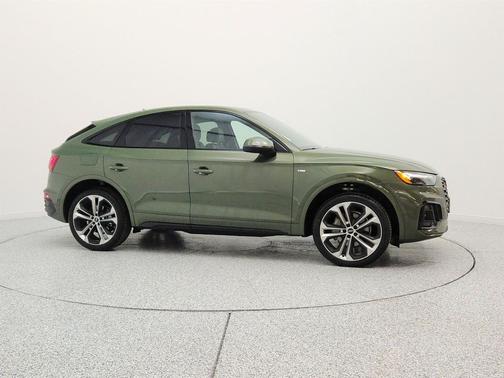 District Green Metallic 2023 Audi Q5 45 S line Prestige