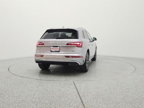 Florett Silver Metallic 2023 Audi Q5 45 S line Premium Plus