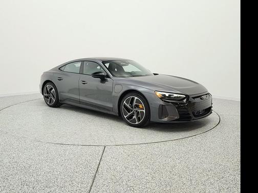 Daytona Gray Pearl Effect 2022 Audi RS e-tron GT quattro