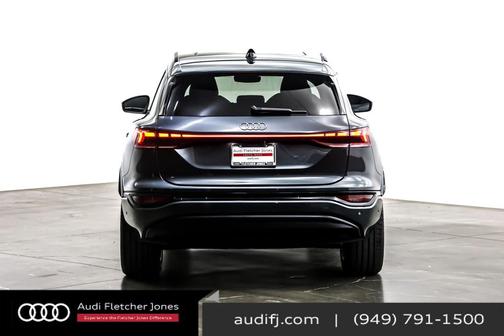 2025 Audi Q6 e-tron Premium Plus