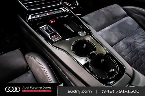 2023 Audi e-tron GT Premium Plus quattro