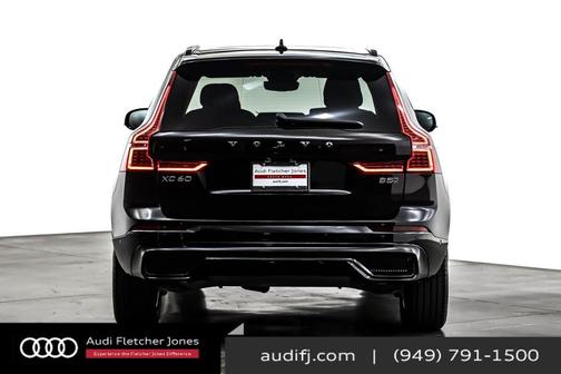 2025 Volvo XC60 B5 Plus