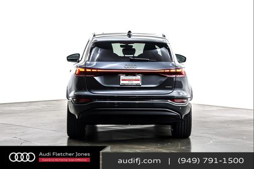 2025 Audi Q6 e-tron Premium Plus quattro