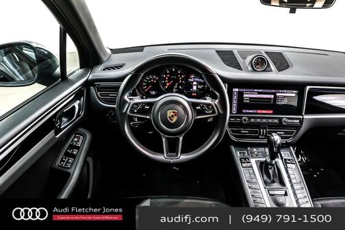 2021 Porsche Macan AWD