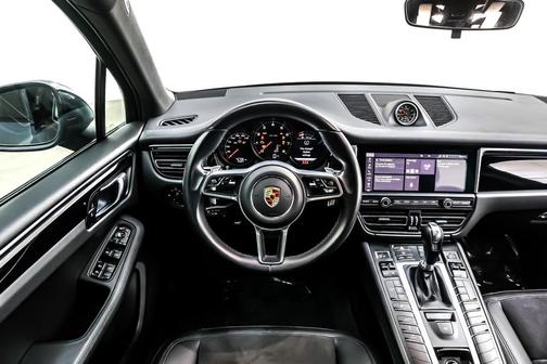 2021 Porsche Macan AWD