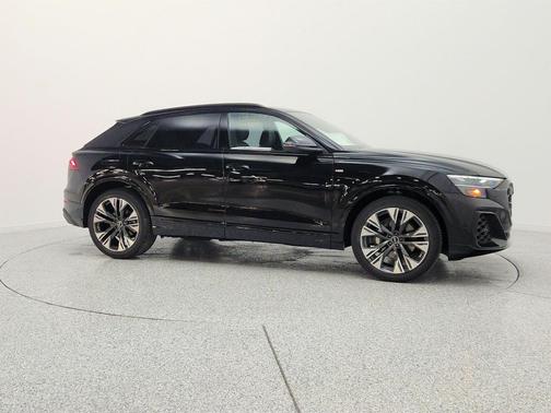 Mythos Black Metallic 2026 Audi Q8 55 Premium Plus