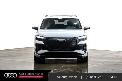 2024 Audi Q4 e-tron Premium Plus 55 quattro