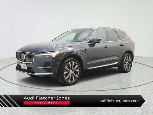 Denim Blue Metallic 2022 Volvo XC60 Recharge Plug-In Hybrid T8 Inscription Expression