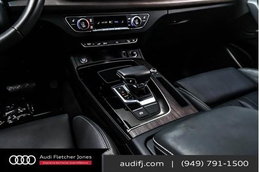 2022 Audi Q5 55 S line Premium