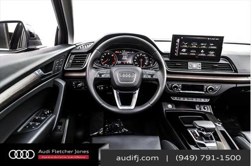 2024 Audi Q5 45 S line Premium