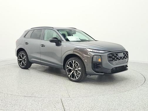 Daytona Gray Pearl Effect 2026 Audi Q3 TFSI quattro S tronic