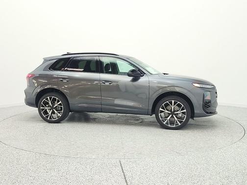 Daytona Gray Pearl Effect 2026 Audi Q3 TFSI quattro S tronic