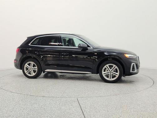 Mythos Black Metallic 2023 Audi Q5 55 S line Premium Plus