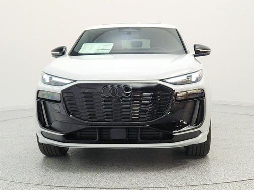 Glacier White Metallic 2027 Audi Q6 e-tron Sportback Premium Plus quattro