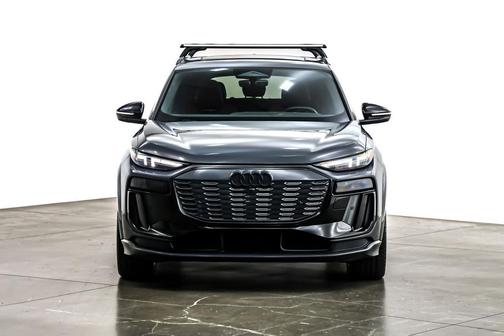 2025 Audi SQ6 e-tron Prestige quattro