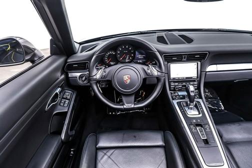 2015 Porsche 911 Carrera