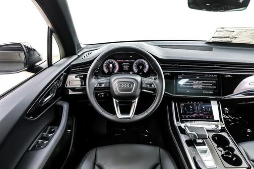 2026 Audi Q7 55 Premium Plus