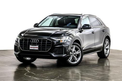 2022 Audi Q8 55 Premium Plus