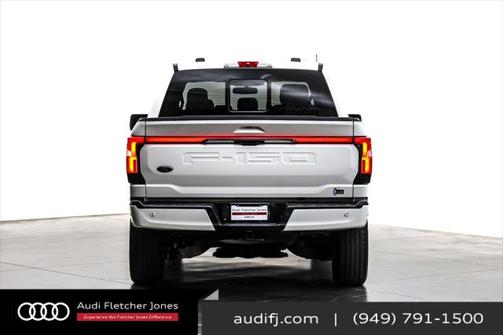 2022 Ford F-150 Lightning Platinum