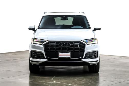 2023 Audi Q7 45 Premium Plus