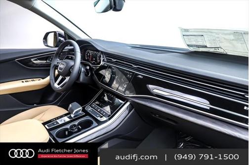 2025 Audi Q8 55 Premium