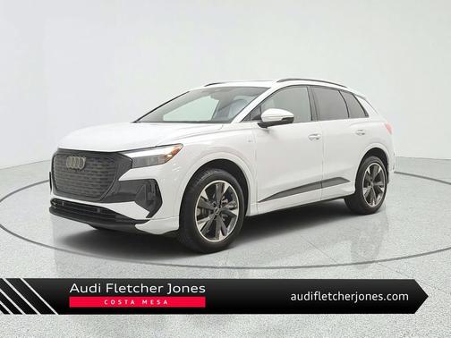 Glacier White Metallic 2023 Audi Q4 e-tron Premium Plus 50 quattro