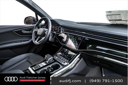 2025 Audi Q7 55 Premium Plus