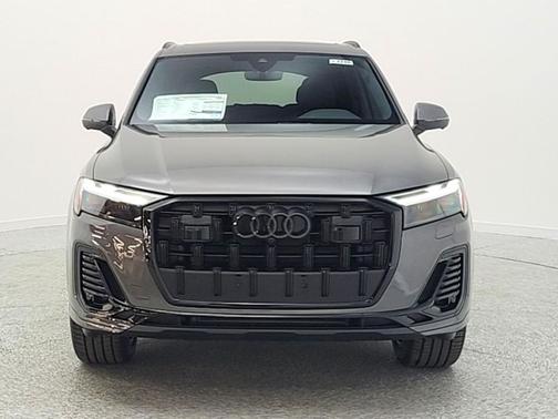 2026 Audi Q7 45 Premium Plus