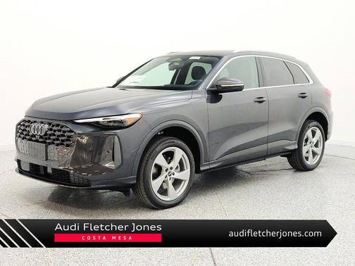 Tambora Gray Metallic 2026 Audi Q5 Premium Plus TFSI quattro S tronic