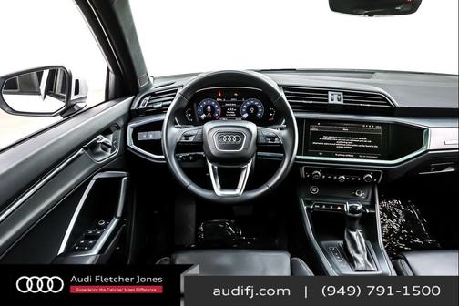 2023 Audi Q3 Premium 45 TFSI S line quattro Tiptronic