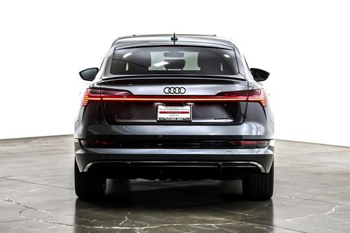 2022 Audi e-tron Sportback S line Premium
