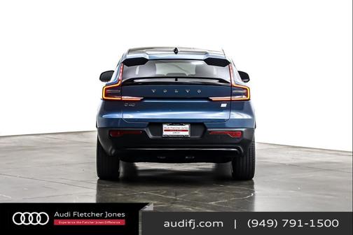 2024 Volvo C40 Recharge Pure Electric Twin Plus