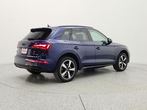 Navarra Blue Metallic 2023 Audi Q5 45 S line Premium Plus