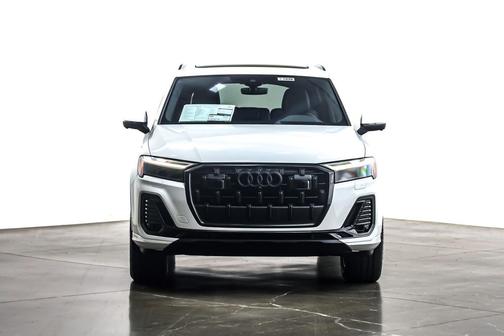 2026 Audi Q7 45 Premium Plus