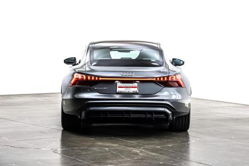 2023 Audi e-tron GT Premium Plus quattro