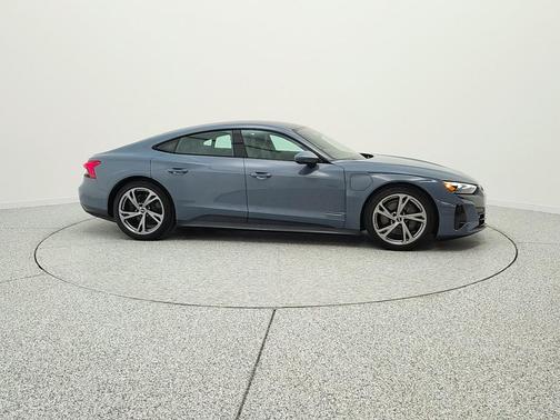 Kemora Gray Metallic 2022 Audi e-tron GT Premium Plus