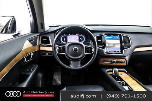 2024 Volvo XC90 B6 Plus Bright Theme 7-Seater