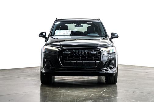 2026 Audi Q7 45 Premium Plus
