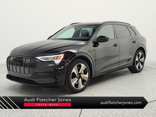 Mythos Black Metallic 2023 Audi e-tron Premium Plus quattro