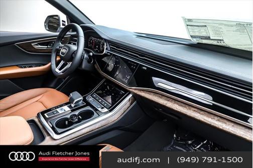 2025 Audi Q8 55 Premium