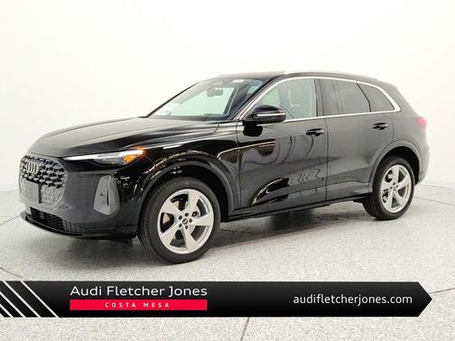 Mythos Black Metallic 2026 Audi Q5 Premium Plus TFSI quattro S tronic