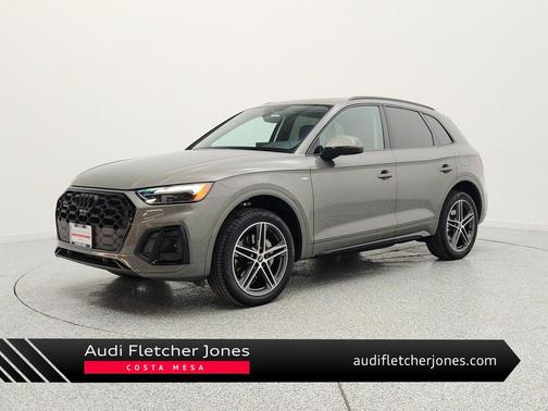 Chronos Gray Metallic 2023 Audi Q5 55 S line Premium Plus