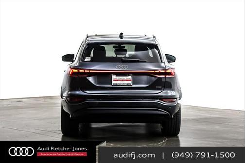 2025 Audi Q6 e-tron Premium quattro