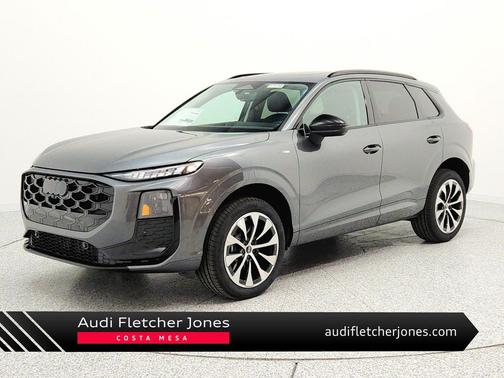 Daytona Gray Pearl Effect 2026 Audi Q3 TFSI quattro S tronic