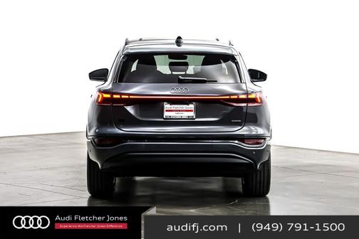 2025 Audi Q6 e-tron Premium Plus quattro